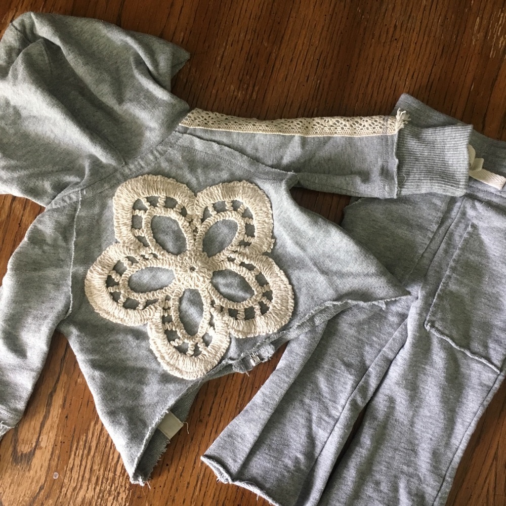 6 for $20 Burt’s Bees Baby Tracksuit, 0-3 Mo